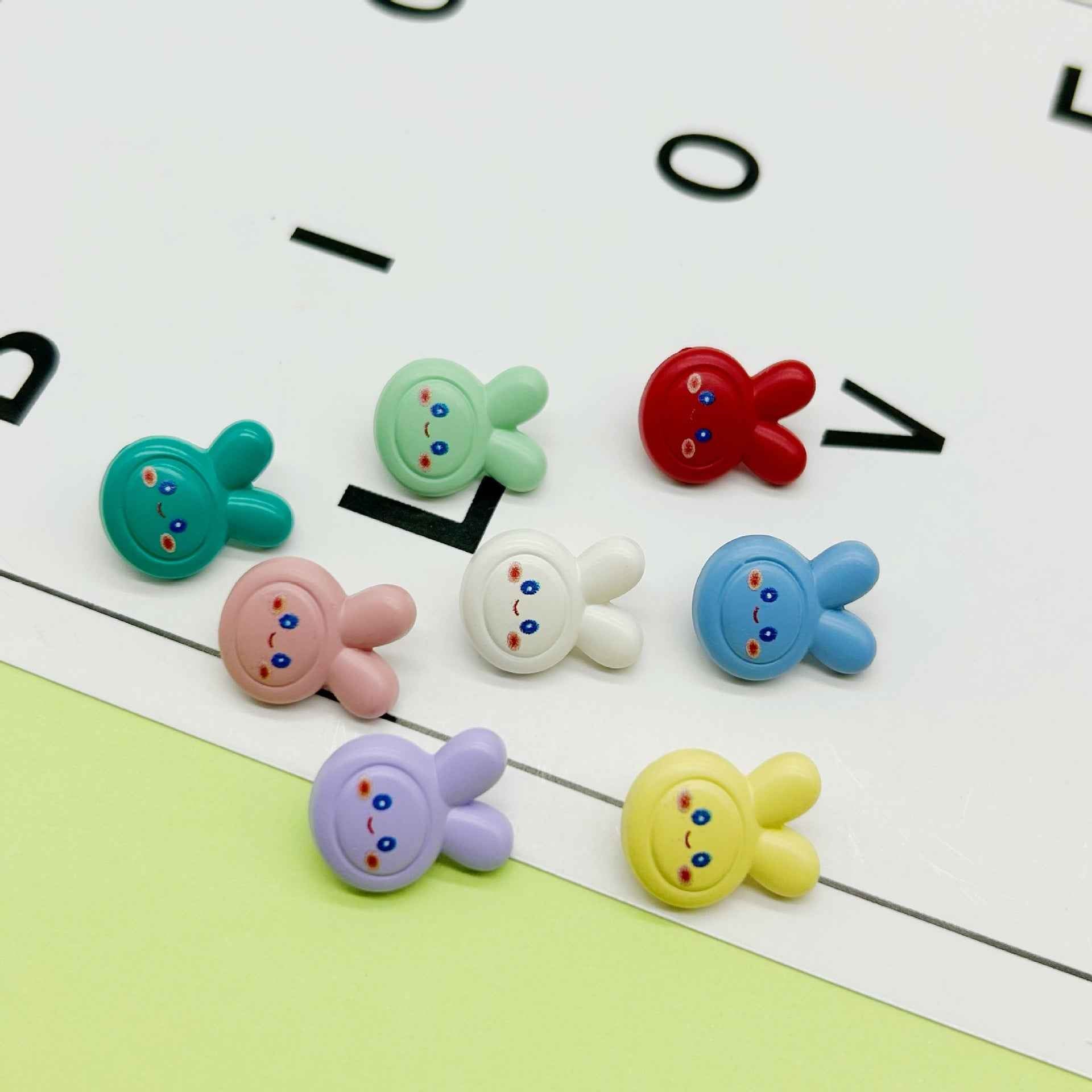 18mm Colorful Cartoon Rabbit Plastic Buttons for Children's DIY Crafts 40 Pack - Lots of Buttons