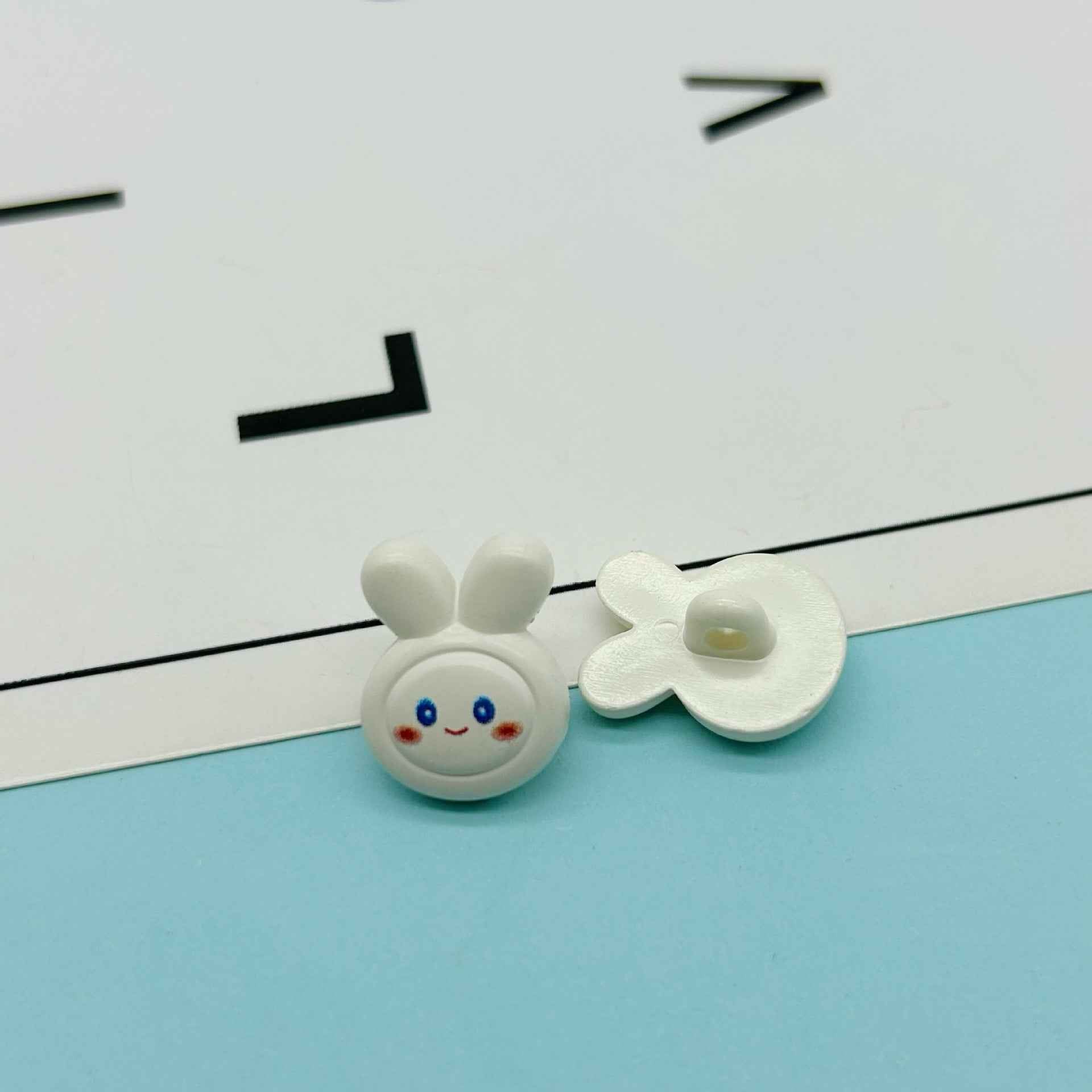 18mm Colorful Cartoon Rabbit Plastic Buttons for Children's DIY Crafts 40 Pack - Lots of Buttons