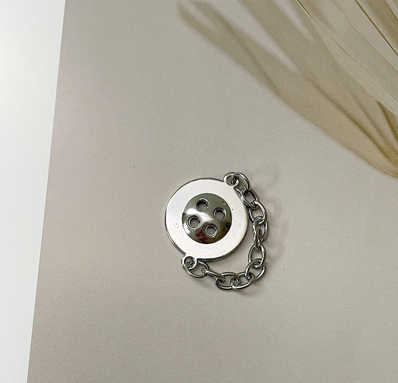 17/23mm Klasszikus Párizsi Kerek Négylyukú Széles Peremű Mozgatható Lánc Fém Gombok 12DB
