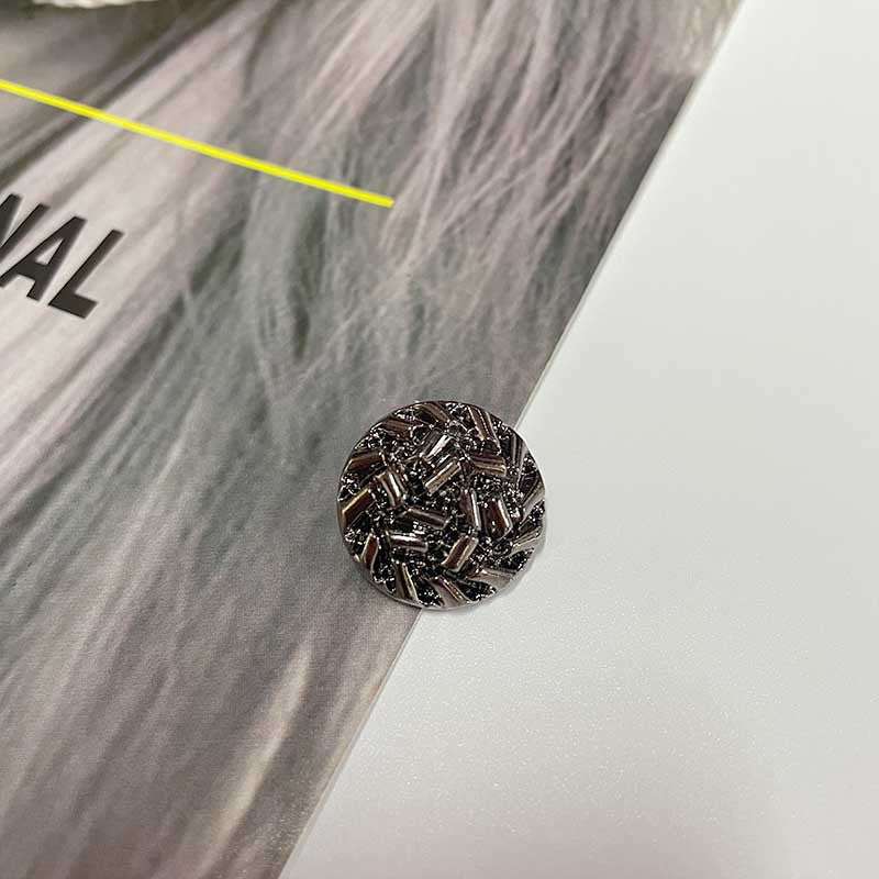 11.5-25mm Vintage Kerek Dombornyomott Arany Fém Gombok Kézi 50db