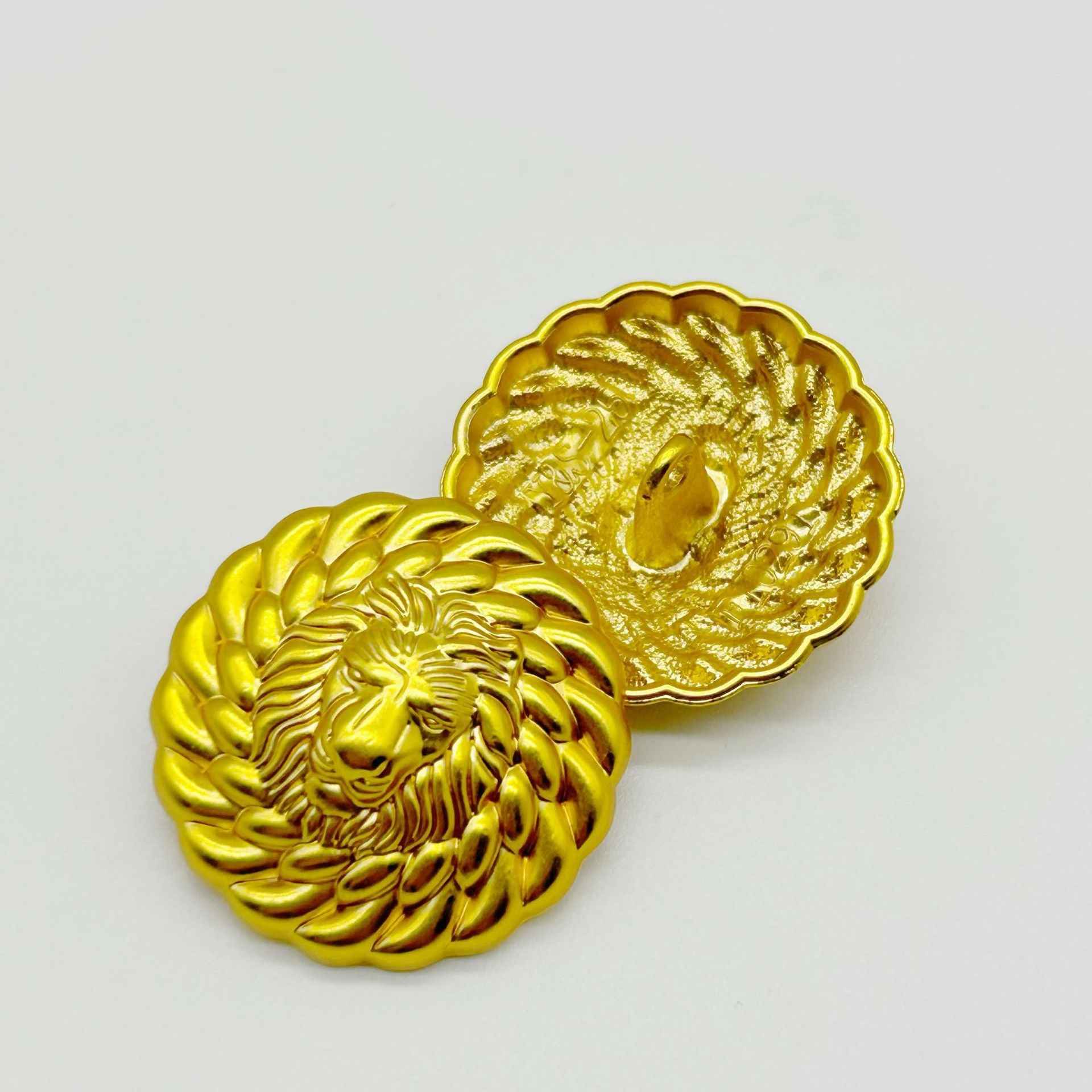 18/25/38mm British Classic Balmain Lion Head Buttons for Women's Blouses Jackets 10pcs - Lots of Buttons