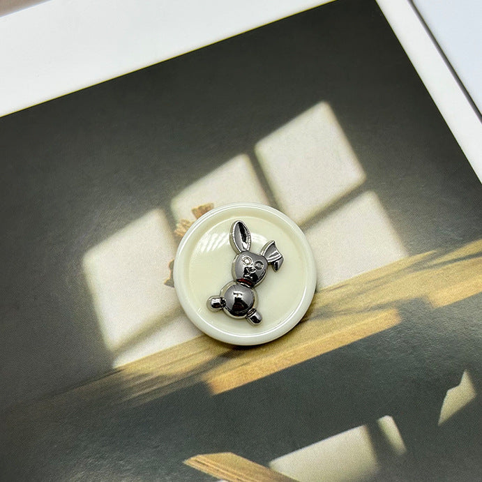 17,5/21mm Nyúl Kerek Fém Gyanta Ötvözet Két Színű Gombok 50db