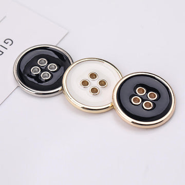 Kerek 4 Lyukú Fém Gombok Arany Ezüst Szél Fekete Fehér Enamel 50db