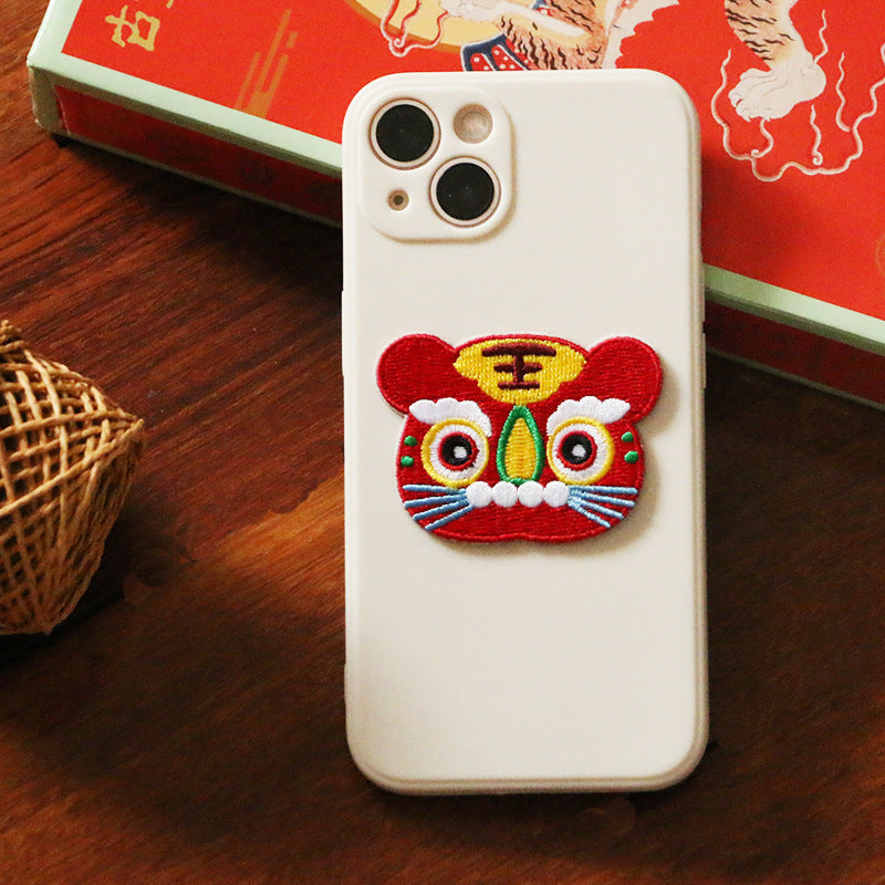 Self-Adhesive Chinese Style‘Five Tigers Greeting’ Embroidered Patches 5pcs